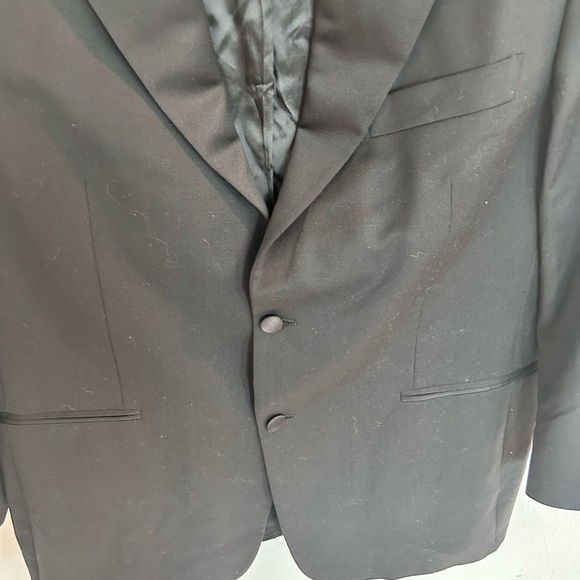 Adolfo Made in Italy Men’s Black Tuxedo Stlye  Coat

Size 44RE - Picture 5 of 8